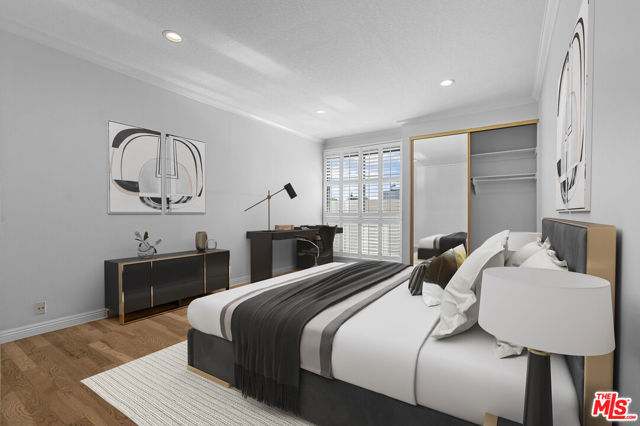 4477 Wilshire Boulevard, Los Angeles CA: https://media.crmls.org/mediaz/0685e973-bd9f-44fa-a8da-c88a7638220f.jpg