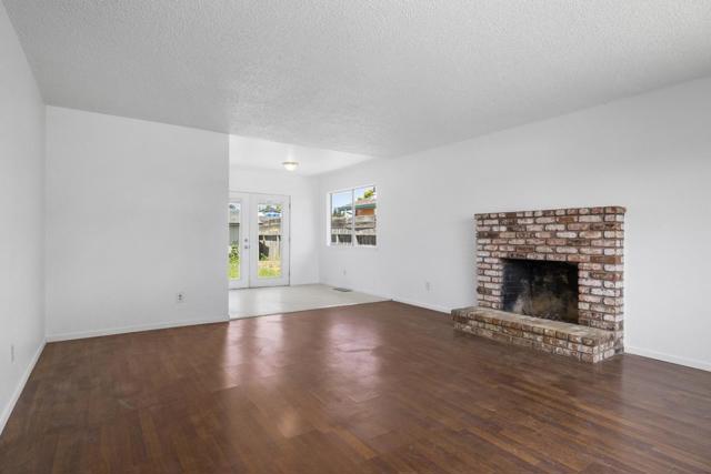 2158 17th Avenue, Santa Cruz CA: https://media.crmls.org/mediaz/0686322b-ac30-4c02-ac65-6b4a07d2ea6d.jpg