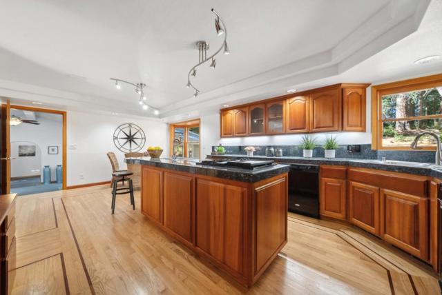 24751 Hutchinson Road, Los Gatos CA: https://media.crmls.org/mediaz/06868ebd-b6e8-4983-8818-cf257f05fe7a.jpg
