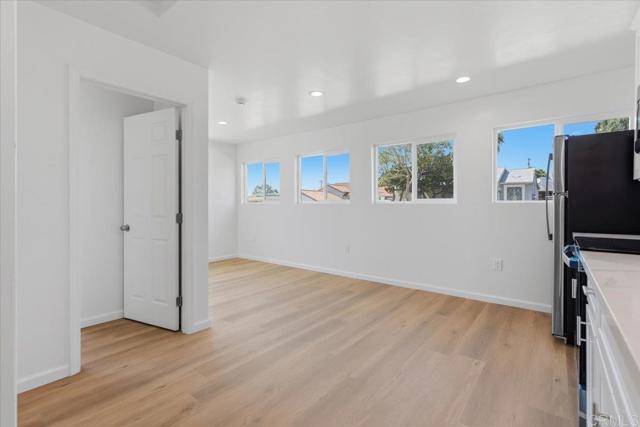 Detail Gallery Image 31 of 48 For 843 Alvin St, San Diego,  CA 92114 - 6 Beds | 4 Baths