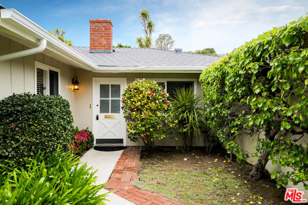 931 Las Pulgas Road