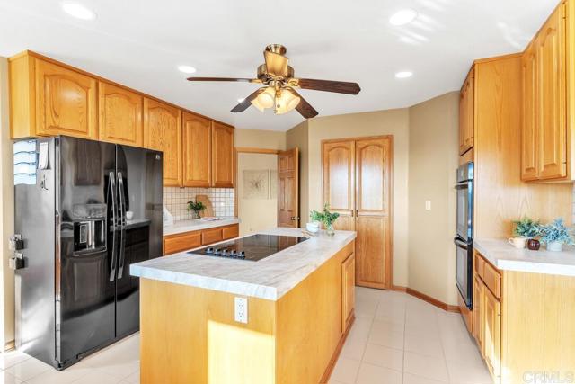 Detail Gallery Image 7 of 47 For 2302 Shaylene Way, Alpine,  CA 91901 - 3 Beds | 2/1 Baths