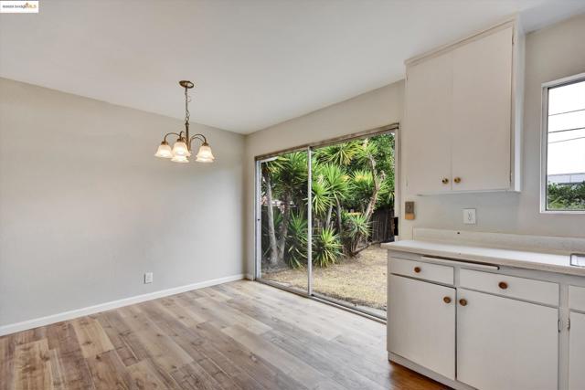 2040 Lanai Ave, San Jose CA: https://media.crmls.org/mediaz/06899969-d7f1-4459-a4ee-cbcb417a361c.jpg