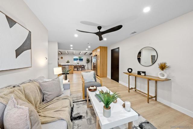 Image 6 of 48 For 4664 Isleta Ave