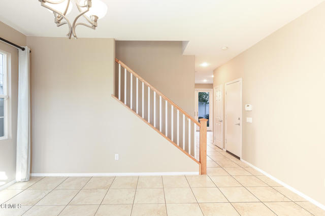 Detail Gallery Image 4 of 27 For 636 Ibiza Ln, Oxnard,  CA 93035 - 3 Beds | 2/1 Baths