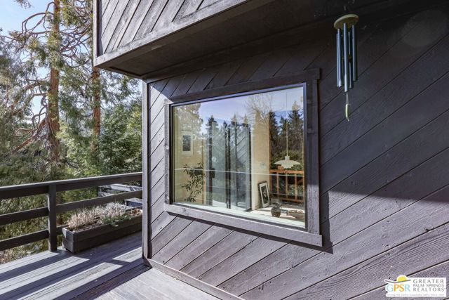 25150 Cougar Road, Idyllwild CA: https://media.crmls.org/mediaz/068b0f91-ea4e-4753-a258-cd23ecdb9244.jpg
