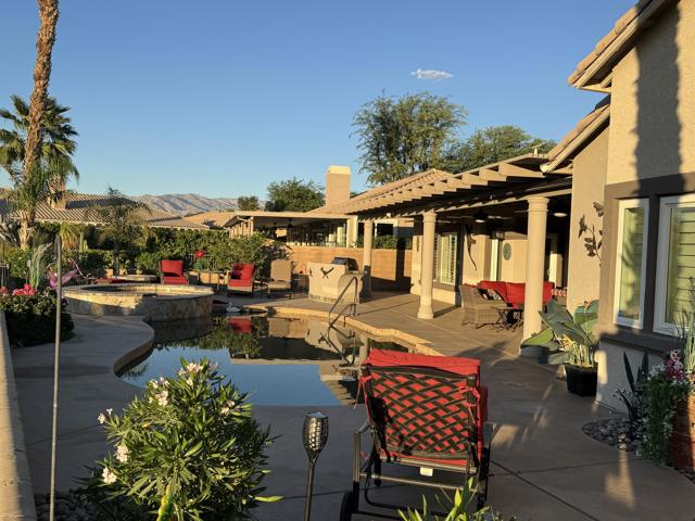 45187 Crystal Springs Drive, Indio CA: https://media.crmls.org/mediaz/068bbf7e-8e6b-463b-9602-4b7154285640.jpg