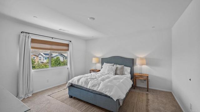 24008 Kestrel Court, Lake Elsinore CA: https://media.crmls.org/mediaz/068bc55a-58a1-4fda-b729-7fcc22267436.jpg