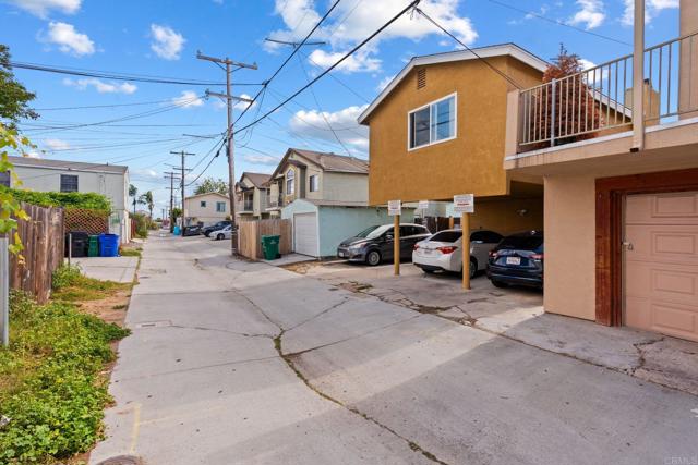 4239 35Th Street, San Diego CA: https://media.crmls.org/mediaz/068cdeb2-45e4-4d7f-9e55-0cf6b55b0671.jpg