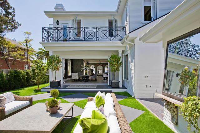 1105 F Avenue, Coronado CA: https://media.crmls.org/mediaz/068ef22f-e11c-4820-8032-fd5b98e82b1b.jpg