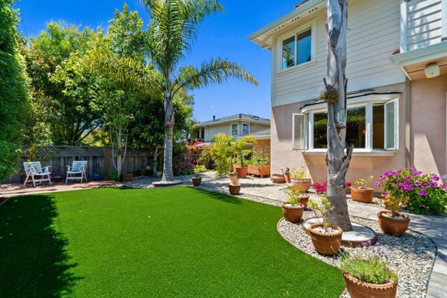 422 Mccormick Avenue, Capitola CA: https://media.crmls.org/mediaz/06921d81-ec1d-4dbf-adb6-d88bd13b606d.jpg