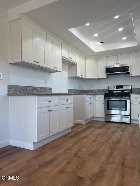 Detail Gallery Image 17 of 32 For 302 N San Gabriel Ave, Azusa,  CA 91702 - 3 Beds | 2 Baths