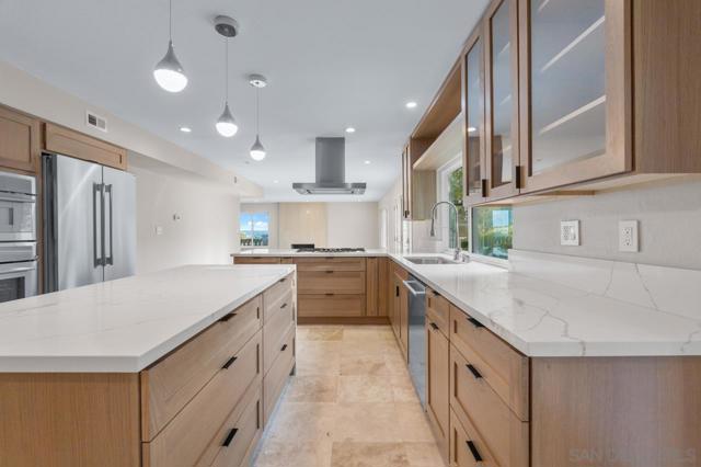 Image 3 of 33 For 5122 Edgeworth