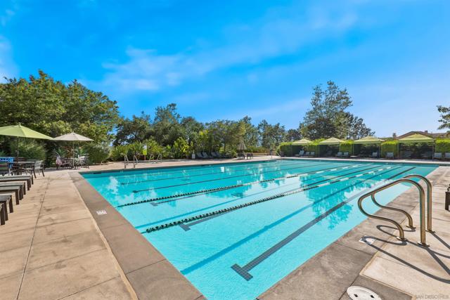 6911 Goldstone Rd, Carlsbad CA: https://media.crmls.org/mediaz/06935c57-bac6-47ca-9c64-ddb446f166fd.jpg