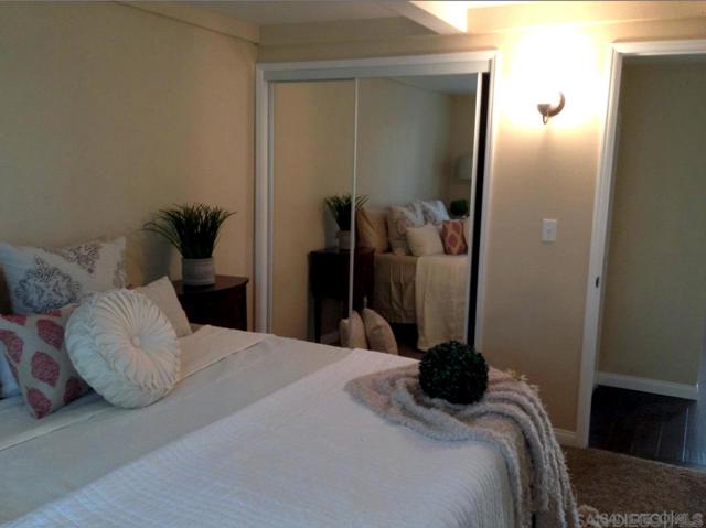 352 Sunrise Dr, San Ysidro CA: https://media.crmls.org/mediaz/06946fc2-470b-41a0-9a4e-e7e9edab0269.jpg