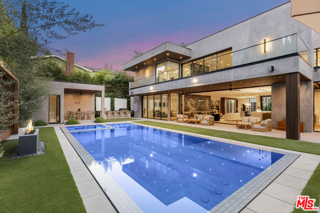 4246 Levitt Lane