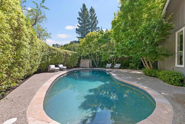 60 Vasilakos Way, Menlo Park CA: https://media.crmls.org/mediaz/06953b82-aca3-40c5-af74-1fdaba48ea47.jpg