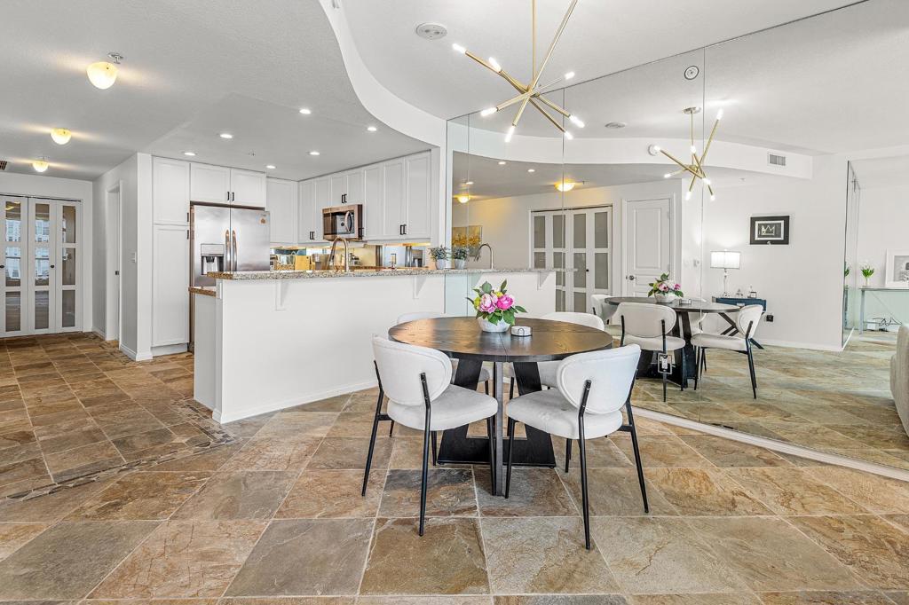 510 1st Ave - photo 5