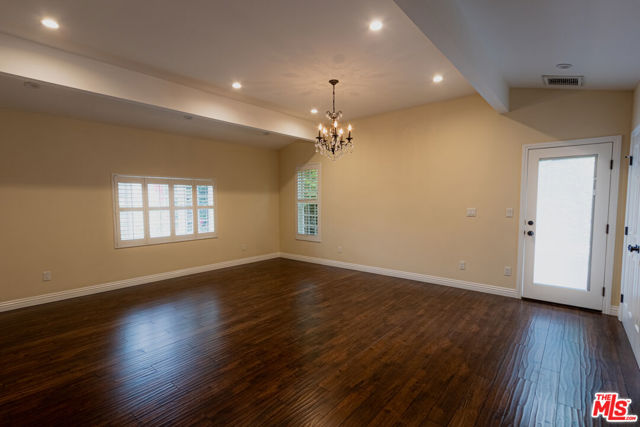 8510 Capistrano Avenue, West Hills CA: https://media.crmls.org/mediaz/069684ed-3a2e-4c9c-9672-84c46961be04.jpg