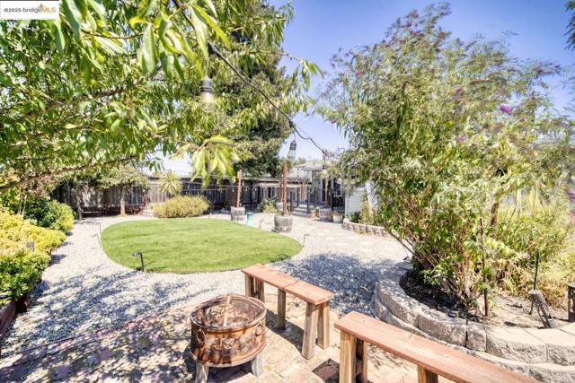 2821 Ponderosa Drive, Concord CA: https://media.crmls.org/mediaz/0696b7b5-db92-4b71-bd9d-133aa47dc97e.jpg
