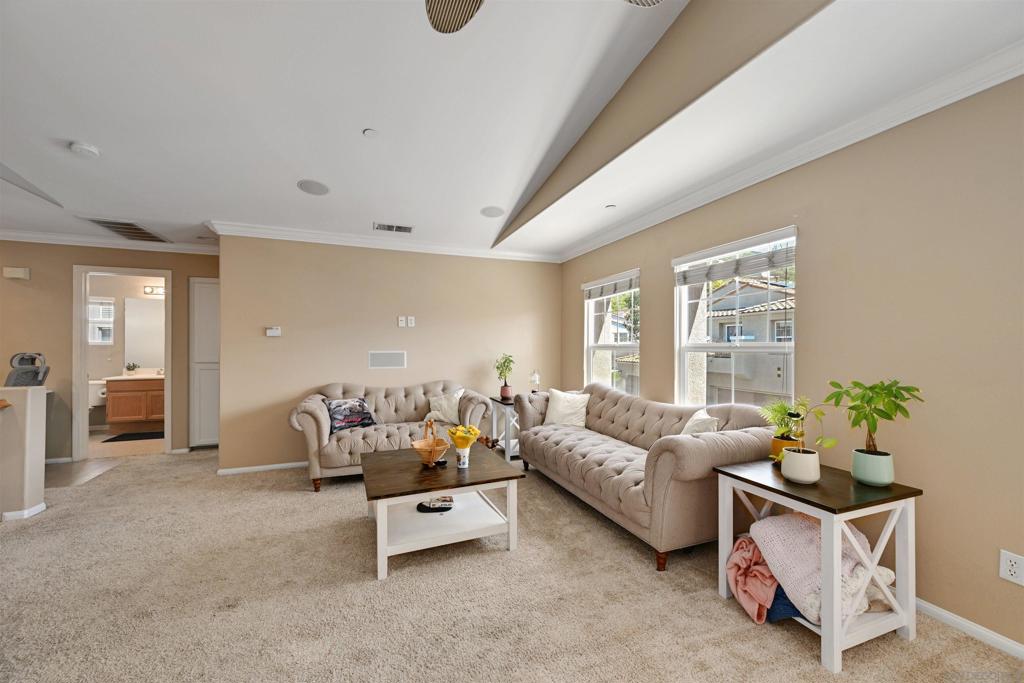 254 Aurora - photo 8