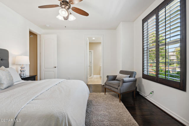 684 Noble Road, Simi Valley CA: https://media.crmls.org/mediaz/0698be9a-1134-44fd-a704-bcf82c7f07d1.jpg