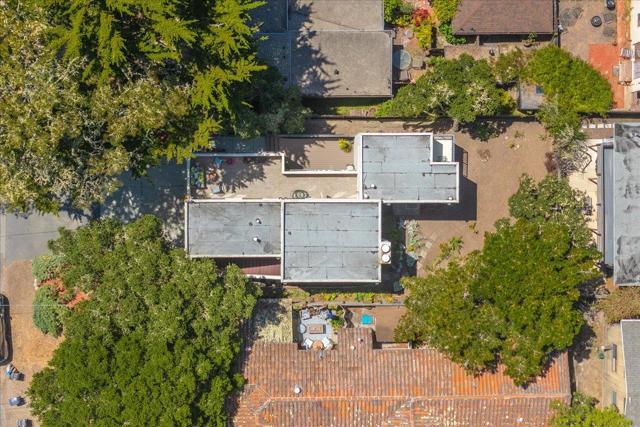 24826 Santa Fe Street, Carmel CA: https://media.crmls.org/mediaz/0698d984-5db2-4c76-b690-8157192767ce.jpg