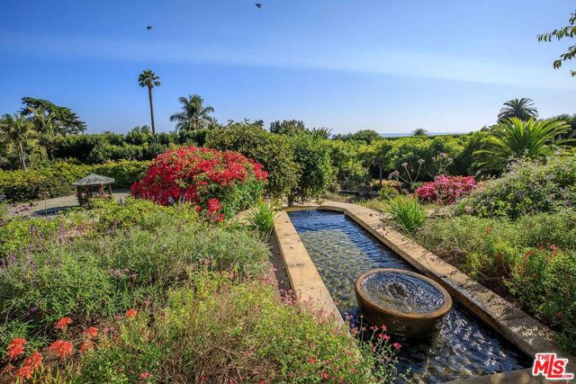 1601 Alisa Estate, Santa Barbara CA: https://media.crmls.org/mediaz/0699523a-38a3-4ad7-8b1c-af9101941cab.jpg