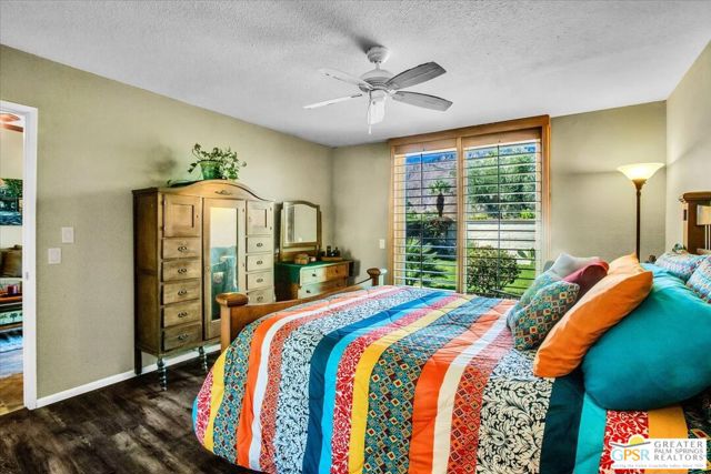 733 N Via Acapulco, Palm Springs CA: https://media.crmls.org/mediaz/069a433e-0c32-4d89-bd5e-804ad426d3be.jpg
