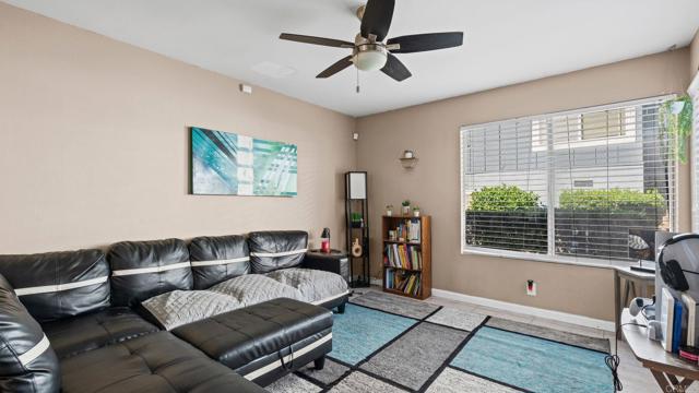 Detail Gallery Image 4 of 28 For 8146 Lemon Grove Way #B,  Lemon Grove,  CA 91945 - 2 Beds | 1/1 Baths