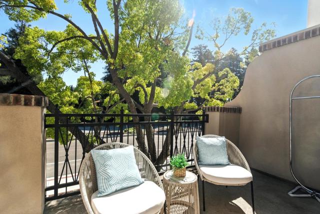 2014 W Middlefield Road, Mountain View CA: https://media.crmls.org/mediaz/069a83dd-e273-431c-983c-f92ad5c253c9.jpg