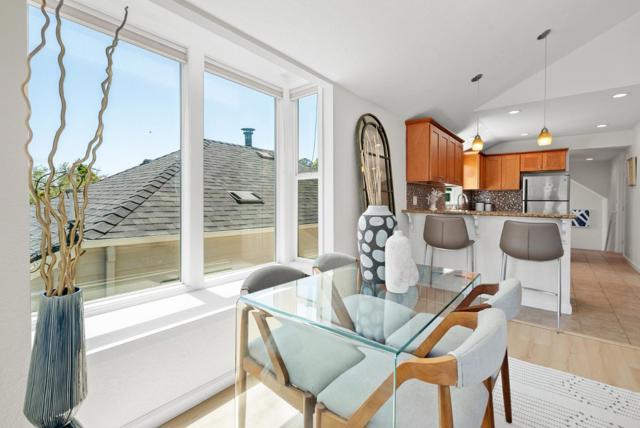 407 Seabright Avenue, Santa Cruz CA: https://media.crmls.org/mediaz/069a9a17-2c4e-4a69-aeff-c68205d2a884.jpg