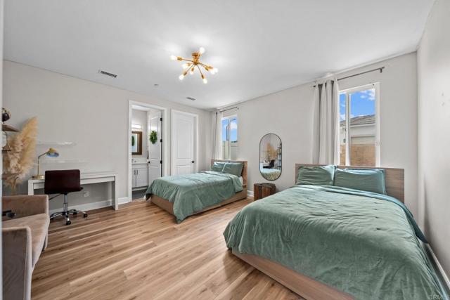 40359 Heirloom Court, Murrieta CA: https://media.crmls.org/mediaz/069b9172-4e10-4c60-bfe2-6eeb2a39b152.jpg