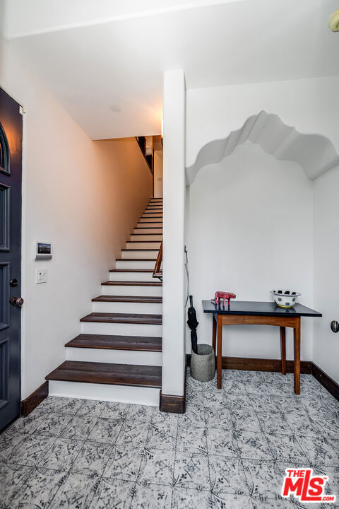 1925 Curson Place, Los Angeles CA: https://media.crmls.org/mediaz/069bc53b-e9ea-4a4b-9775-6e602b368843.jpg
