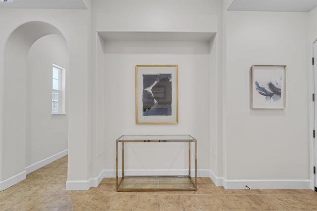 1993 Fairway Oaks Dr, Ripon CA: https://media.crmls.org/mediaz/069be50b-a2d4-44ae-b62a-face37561730.jpg