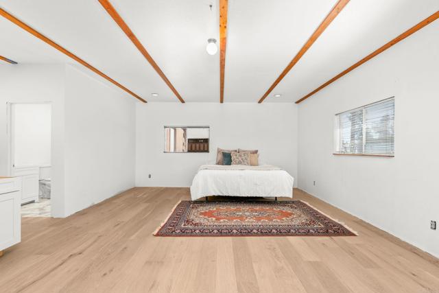 11549 Manzanita Rd, Lakeside CA: https://media.crmls.org/mediaz/069d6604-50ec-460a-8bee-7ccacc28dac4.jpg
