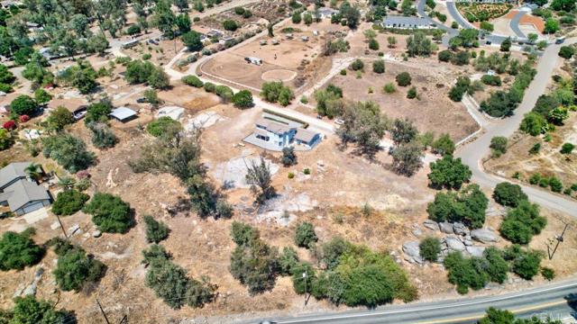 Detail Gallery Image 32 of 43 For 18434 Ramona View Dr, Ramona,  CA 92065 - 4 Beds | 2/1 Baths