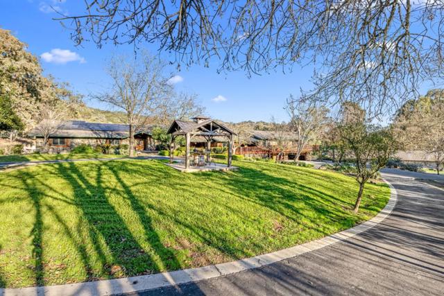 6915 Redwood Retreat Road, Gilroy CA: https://media.crmls.org/mediaz/069e6ed8-89ba-4f36-ae1c-4296f77a687b.jpg