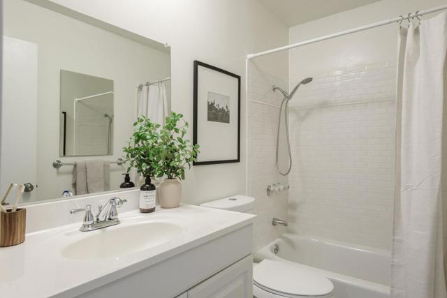 815 N Humboldt Street, San Mateo CA: https://media.crmls.org/mediaz/069f06f2-11c1-4cf5-9c87-1e0796960bab.jpg