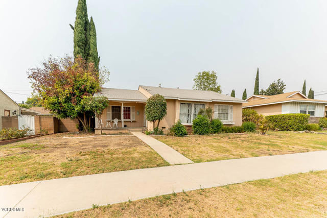 Photo of 10949 Mclennan Avenue, Granada Hills, CA 91344