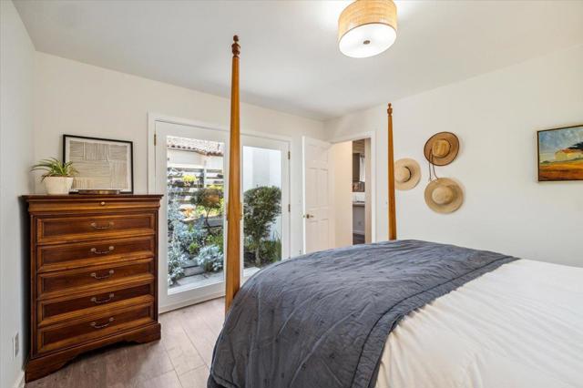 24826 Santa Fe Street, Carmel CA: https://media.crmls.org/mediaz/06a0bcf7-0e99-4ff3-923e-592baf03dd35.jpg