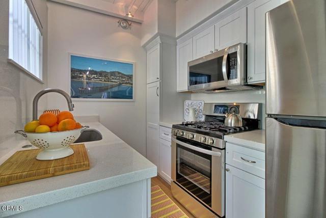 Detail Gallery Image 4 of 9 For 1078 S Seaward Ave, Ventura,  CA 93001 - 1 Beds | 1 Baths