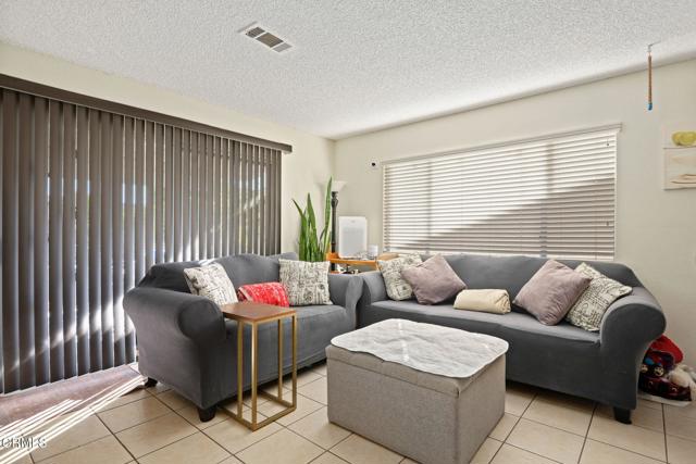 MLS #V1-32949 image #6