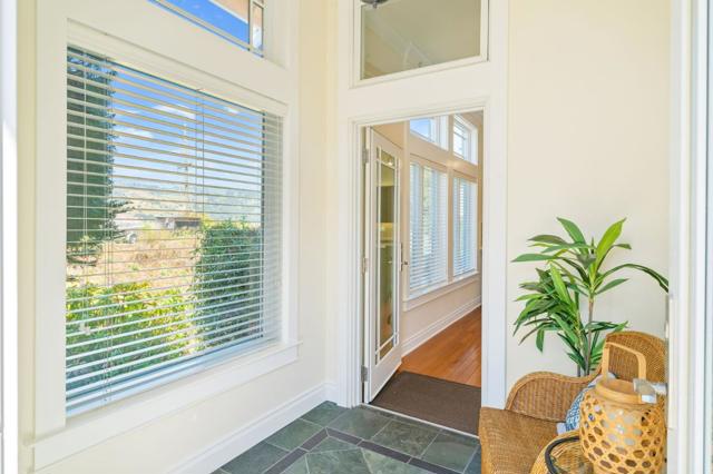 1207 Danmann Avenue, Pacifica CA: https://media.crmls.org/mediaz/06a274e8-bbbd-4f72-8754-6cc7f8e89043.jpg