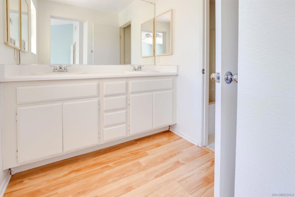 1311 Phlox Court - photo 12