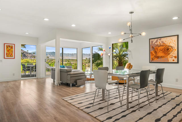 2002 Southridge Drive, Palm Springs, CA 92264