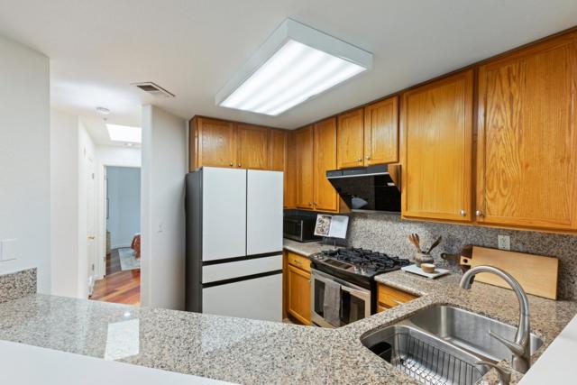 2009 Showers Drive, Mountain View CA: https://media.crmls.org/mediaz/06a3b682-45bb-43ca-95a1-8cfe5b071102.jpg