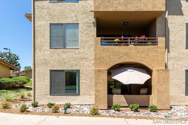 12270 Corte Sabio, San Diego CA: https://media.crmls.org/mediaz/06a44d46-6654-4733-adac-41dc2e0578ca.jpg