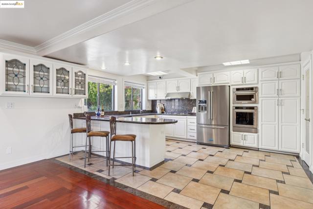 Image 10 of 58 For 1822 Arlington Blvd
