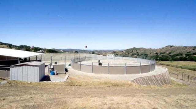 350 San Benancio Road, Salinas CA: https://media.crmls.org/mediaz/06a5d541-08ad-415b-b23a-0c07eef9bebb.jpg